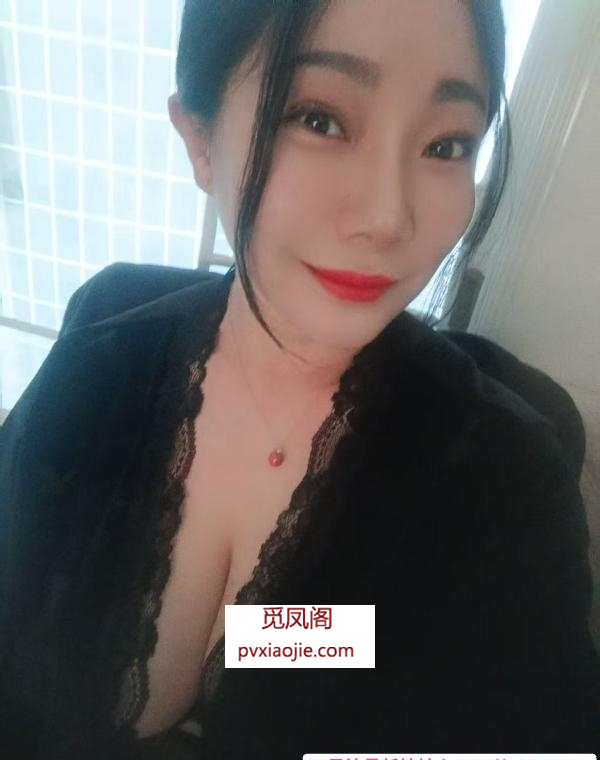 铁西巨乳喷水少妇