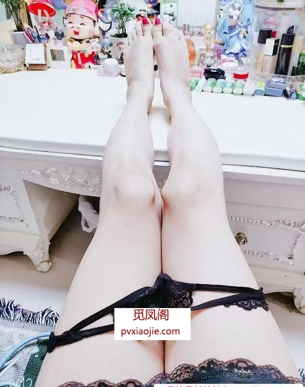 超会玩的双插少妇