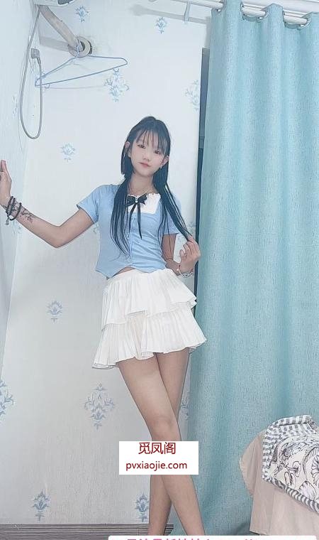 南站三点粉白虎小妹妹