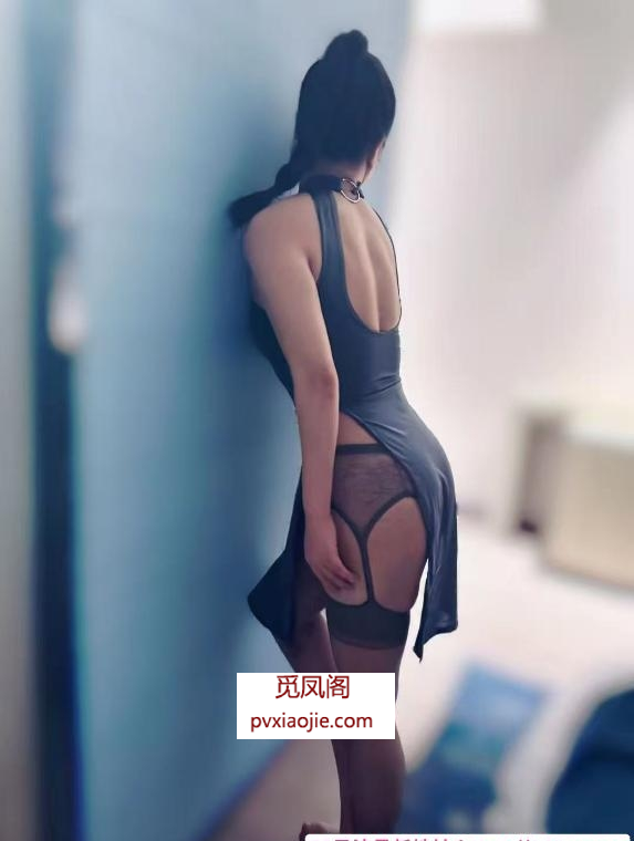 服务系性感美女