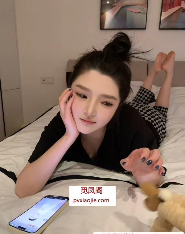 三点粉颜值身材天花板