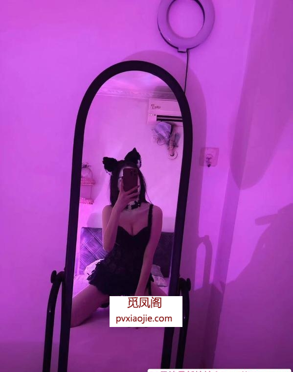 龙岗苗条身姿洋洋