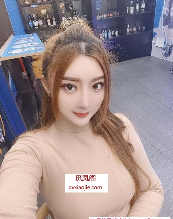 双龙大道高颜值美女